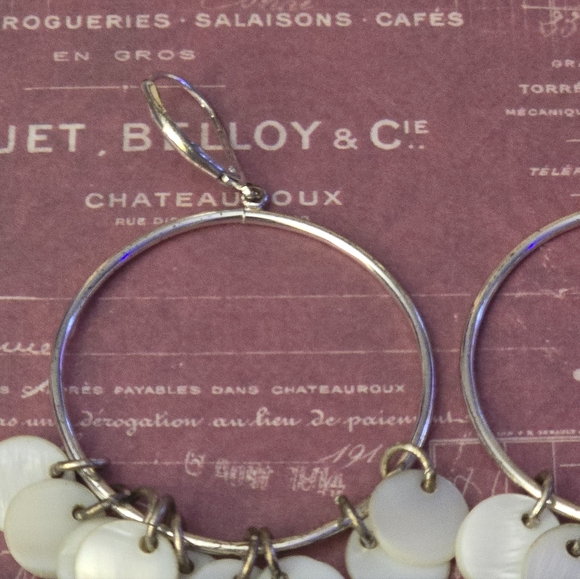 Vintage Mop Drop Dangle Seashell Cluster Disk Earrings - Picture 6 of 7